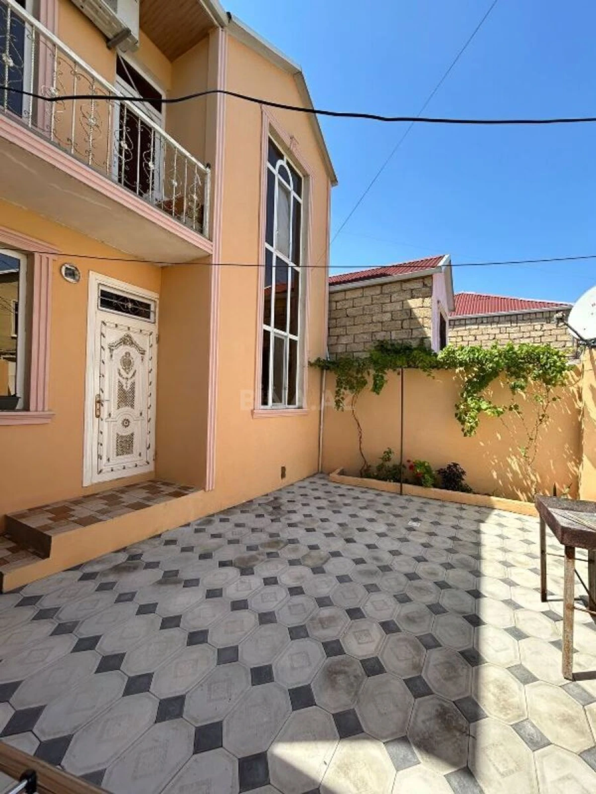 Satılır 4 otaqlı həyət evi 90 m²