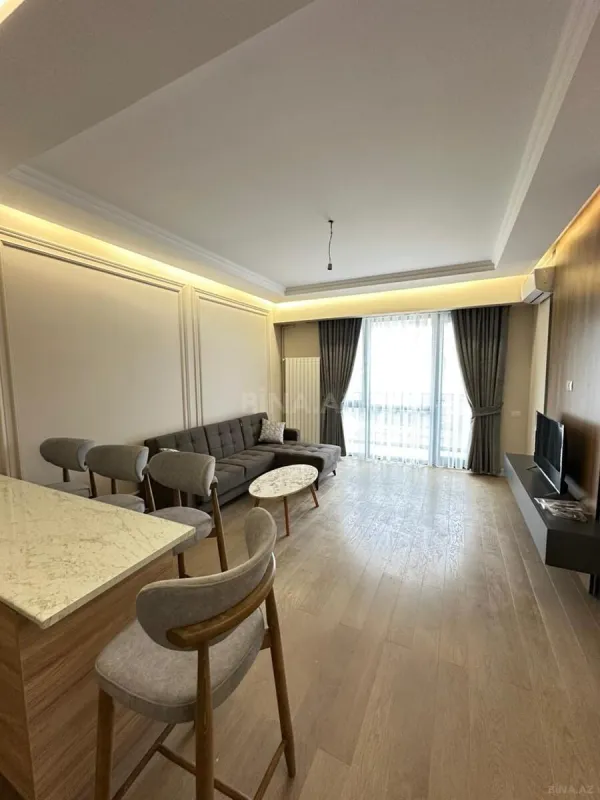Kirayə verilir 2 otaqlı mənzil 65 m²