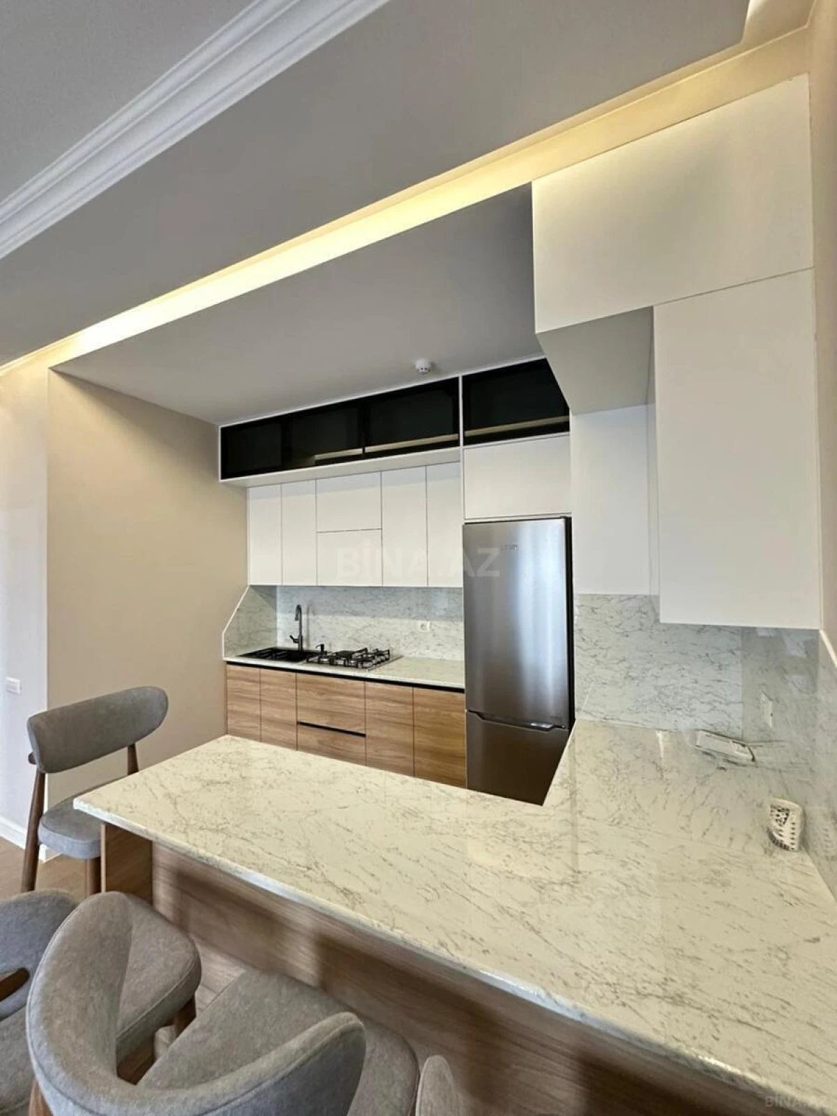 Kirayə verilir 2 otaqlı mənzil 65 m²