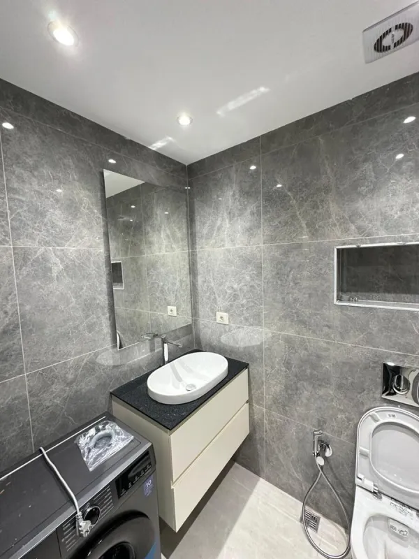 Kirayə verilir 2 otaqlı mənzil 65 m²