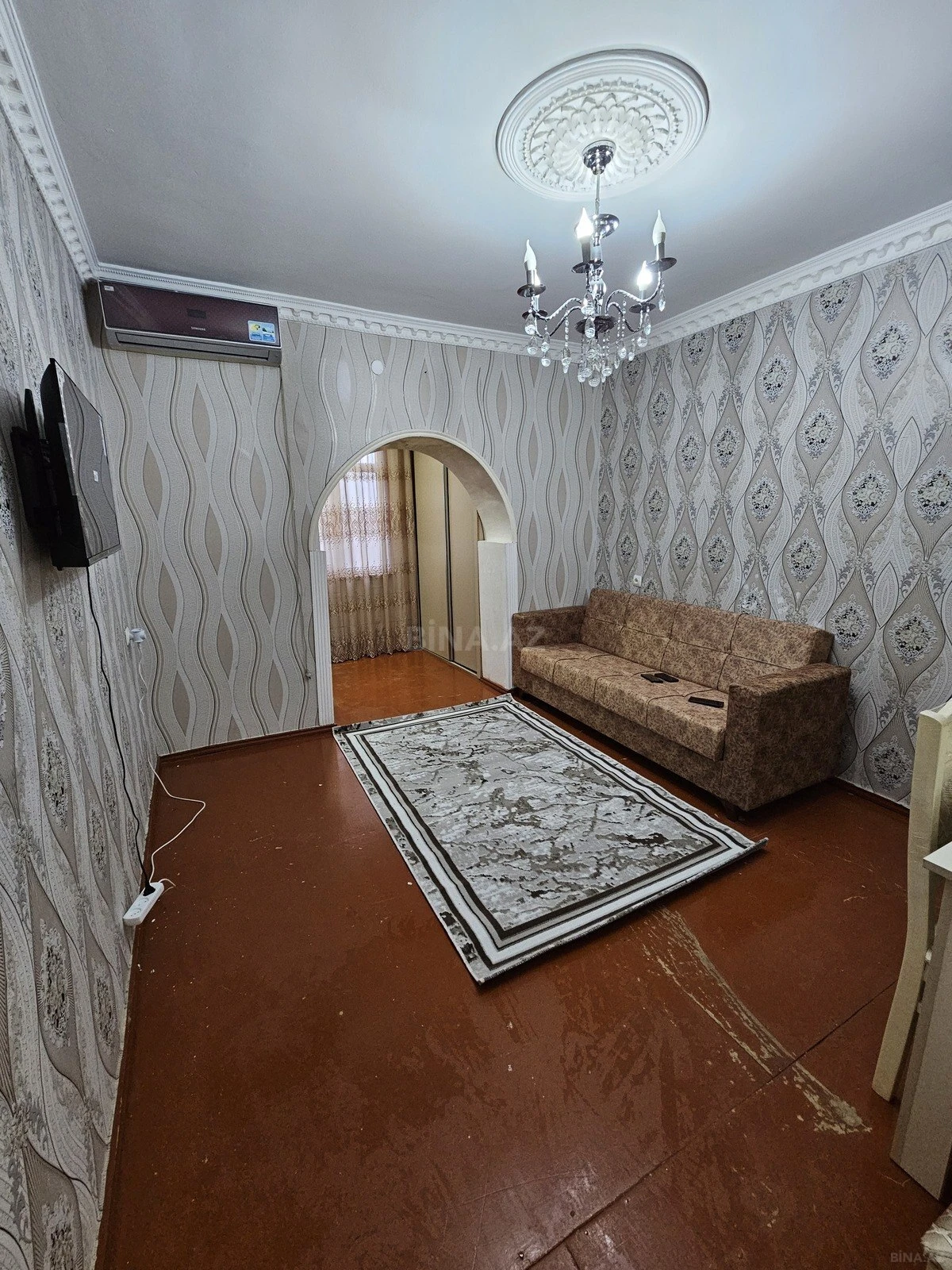Kirayə verilir 2 otaqlı mənzil 35 m²