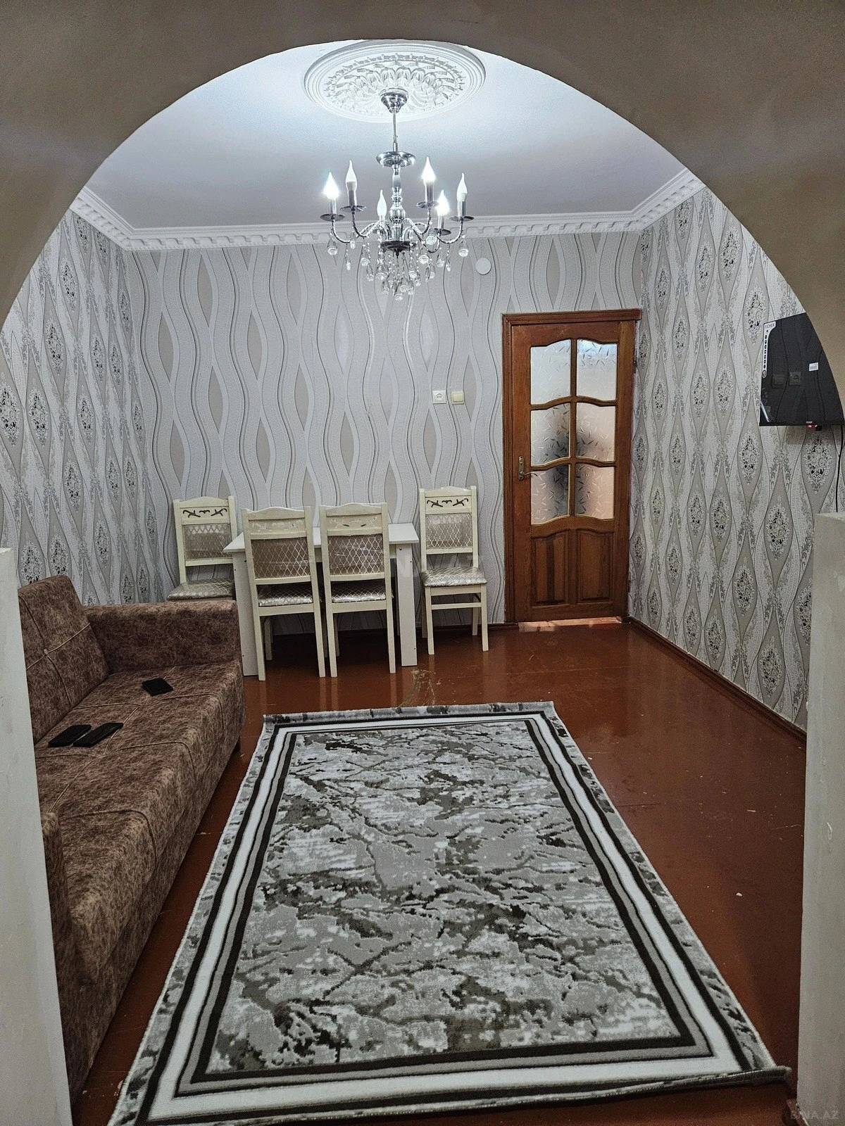 Kirayə verilir 2 otaqlı mənzil 35 m²