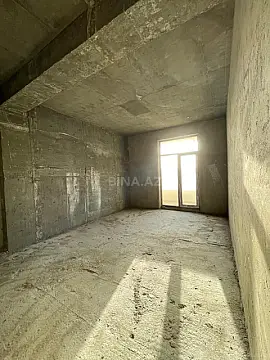 Satılır 4 otaqlı mənzil 173 m²