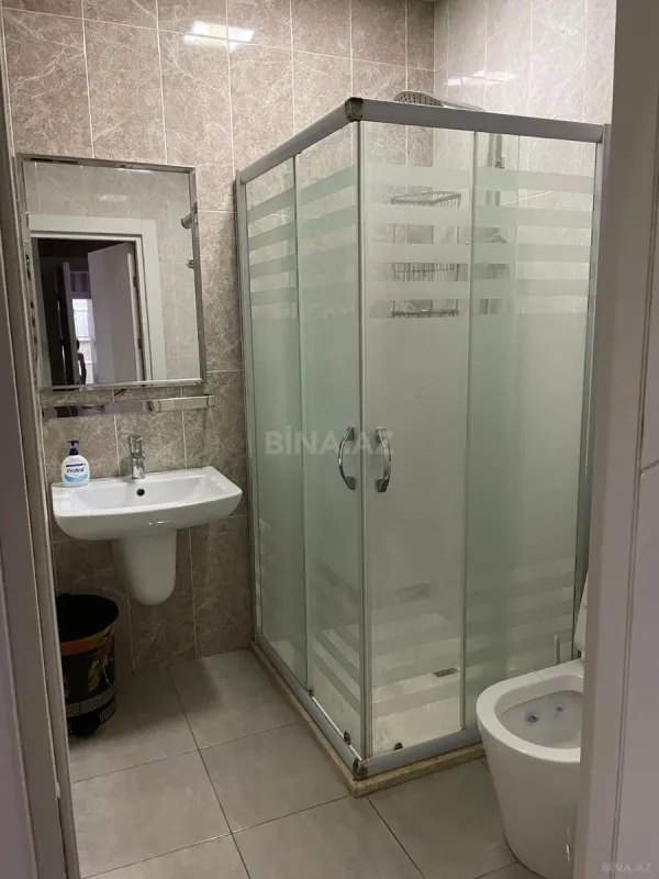 Kirayə verilir 2 otaqlı mənzil 86 m²