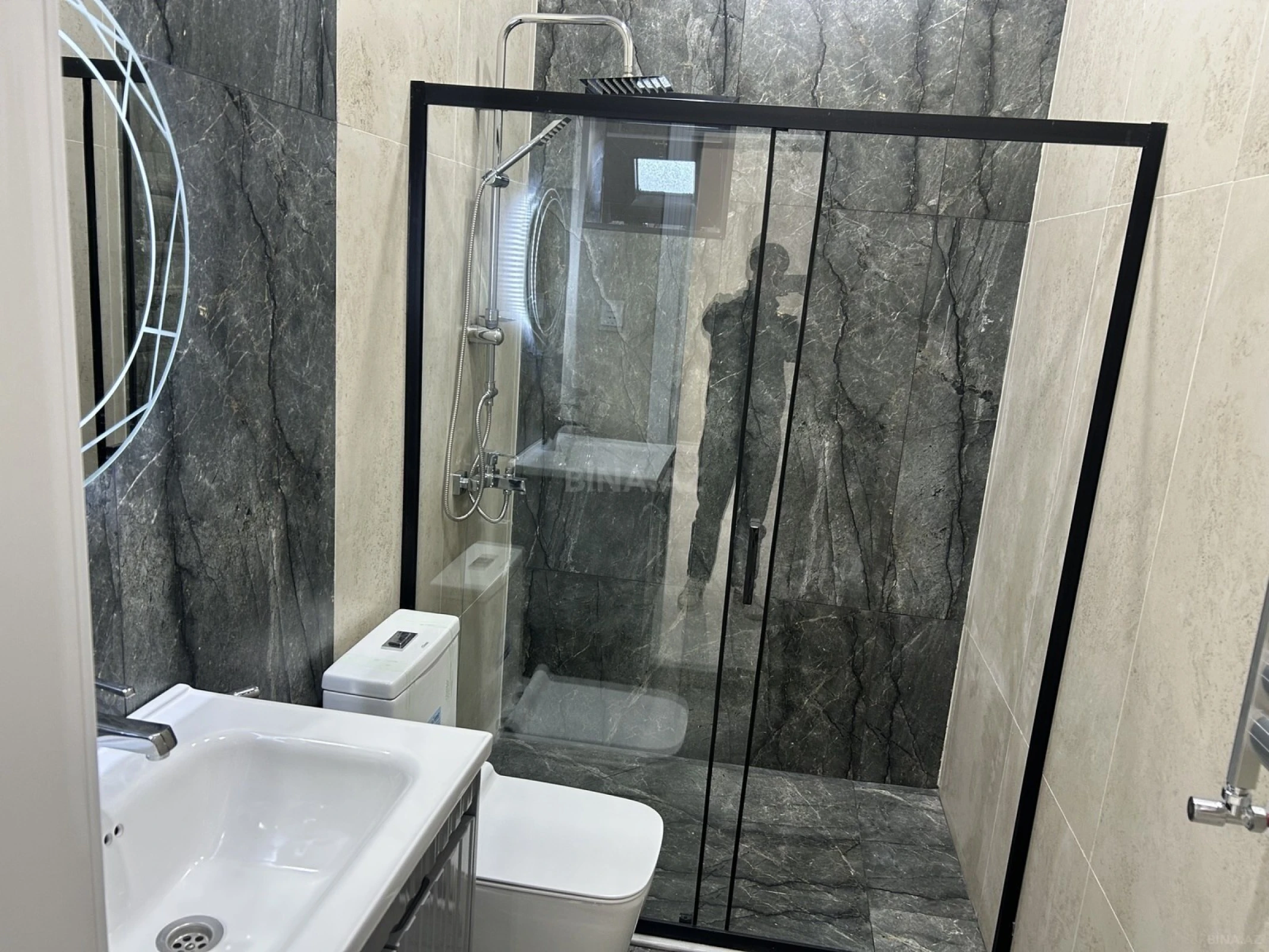 Satılır 4 otaqlı həyət evi 125 m²