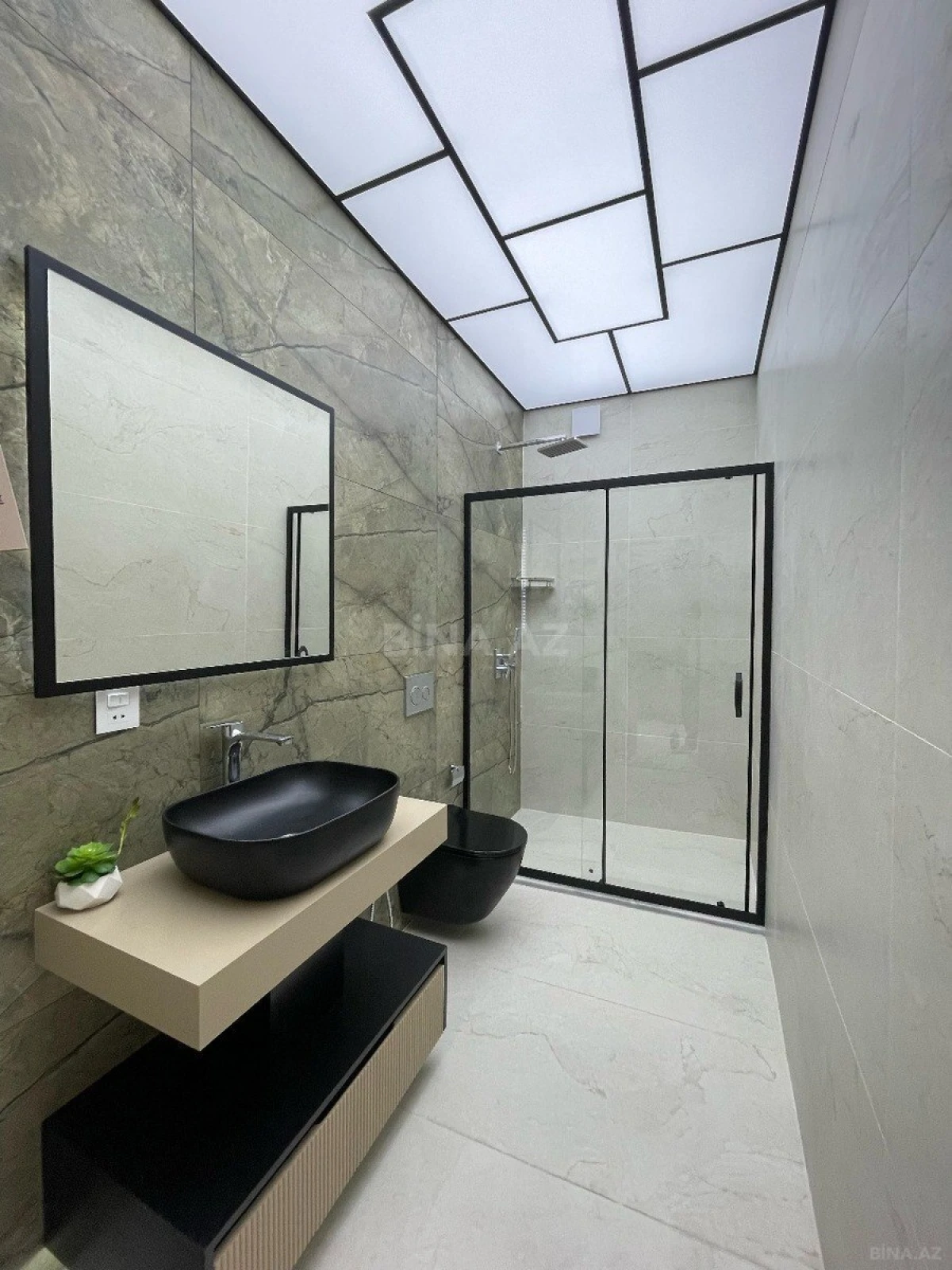 Kirayə verilir 2 otaqlı mənzil 95 m²