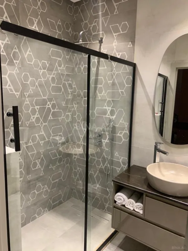 Kirayə verilir 2 otaqlı mənzil 90 m²