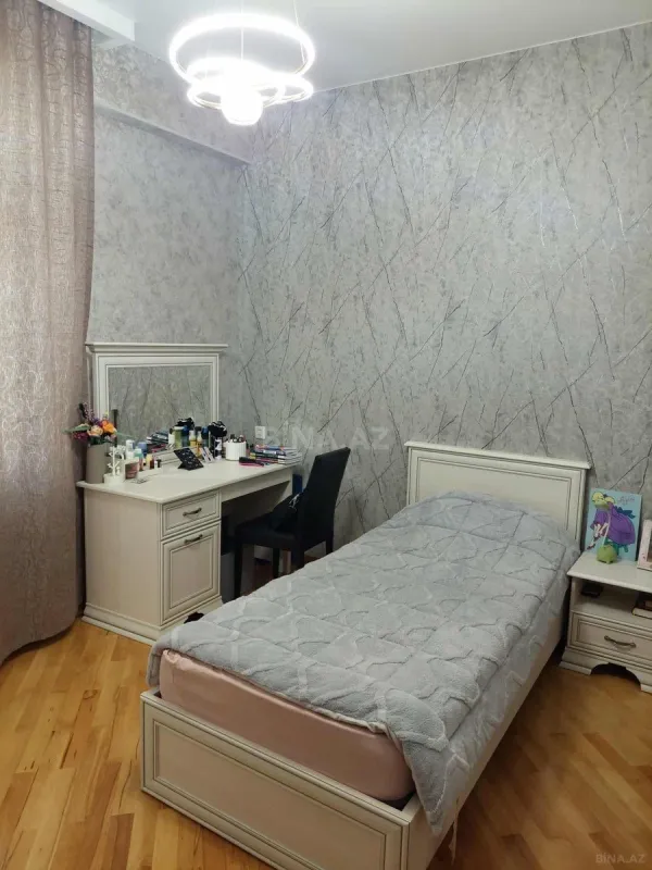 Satılır 3 otaqlı mənzil 120 m²