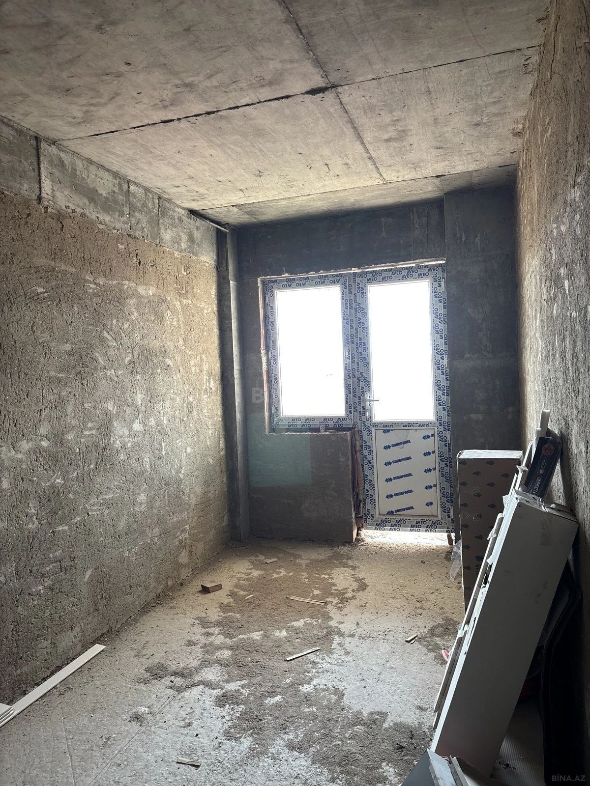 Satılır 3 otaqlı mənzil 136 m²