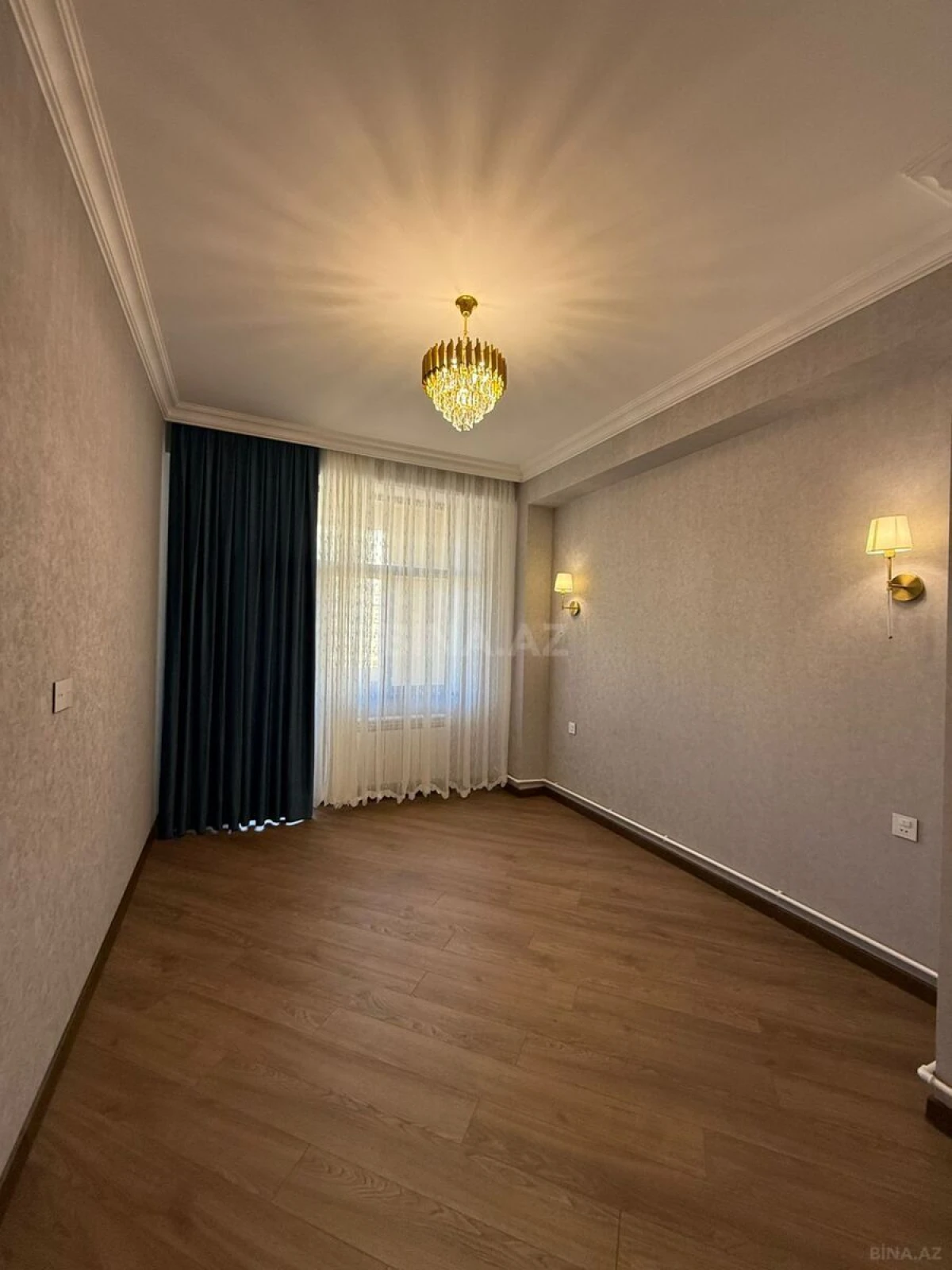 Satılır 2 otaqlı mənzil 57 m²