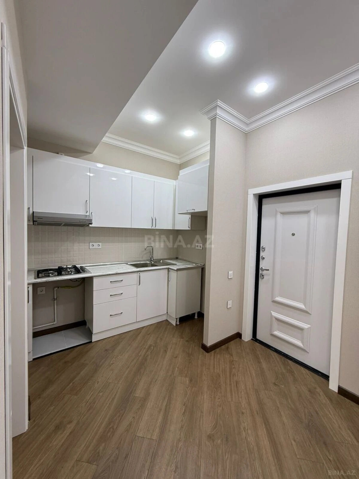 Satılır 2 otaqlı mənzil 57 m²
