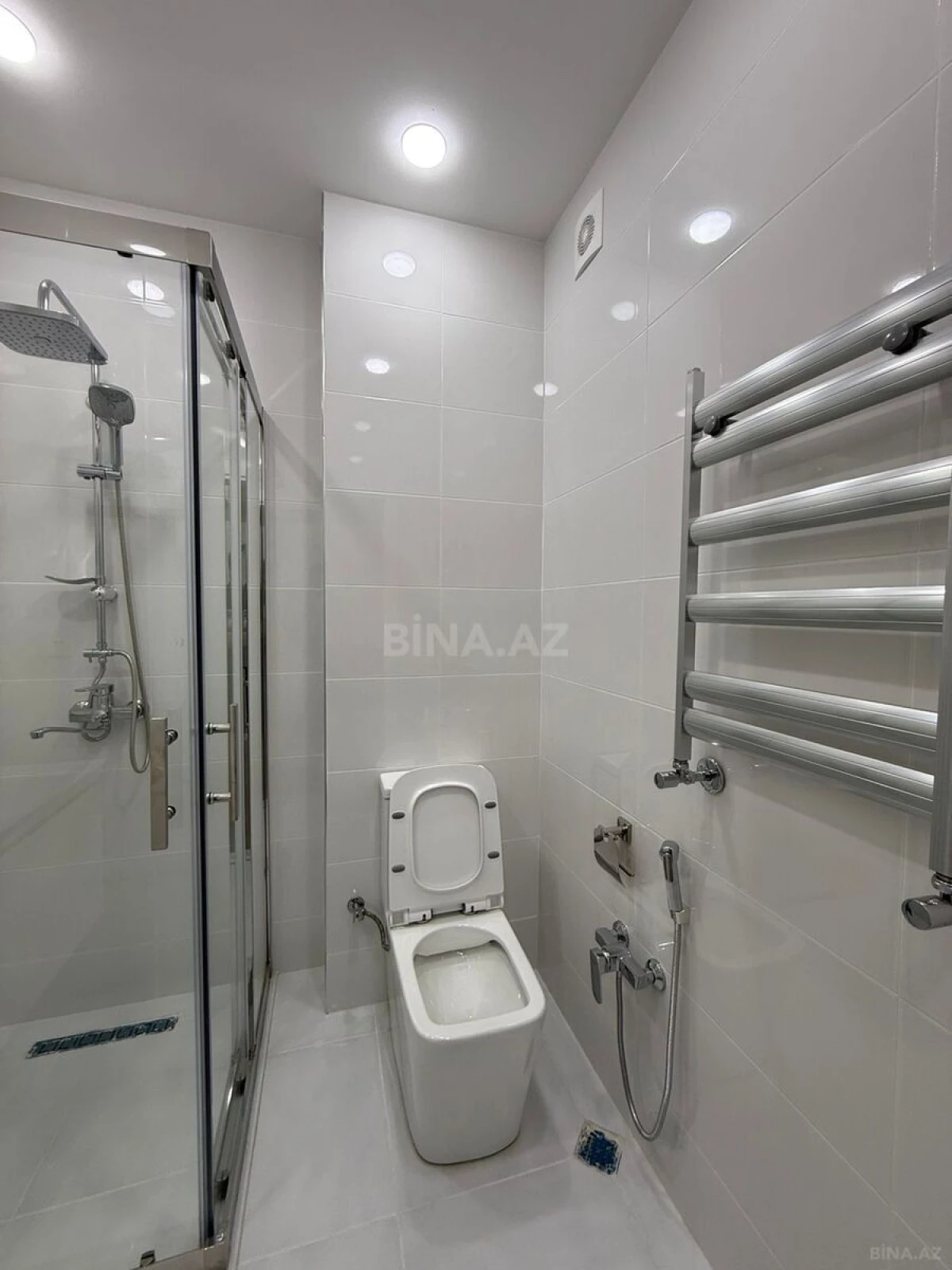 Satılır 2 otaqlı mənzil 57 m²