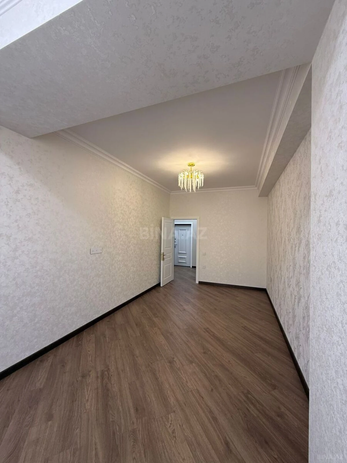 Satılır 2 otaqlı mənzil 57 m²