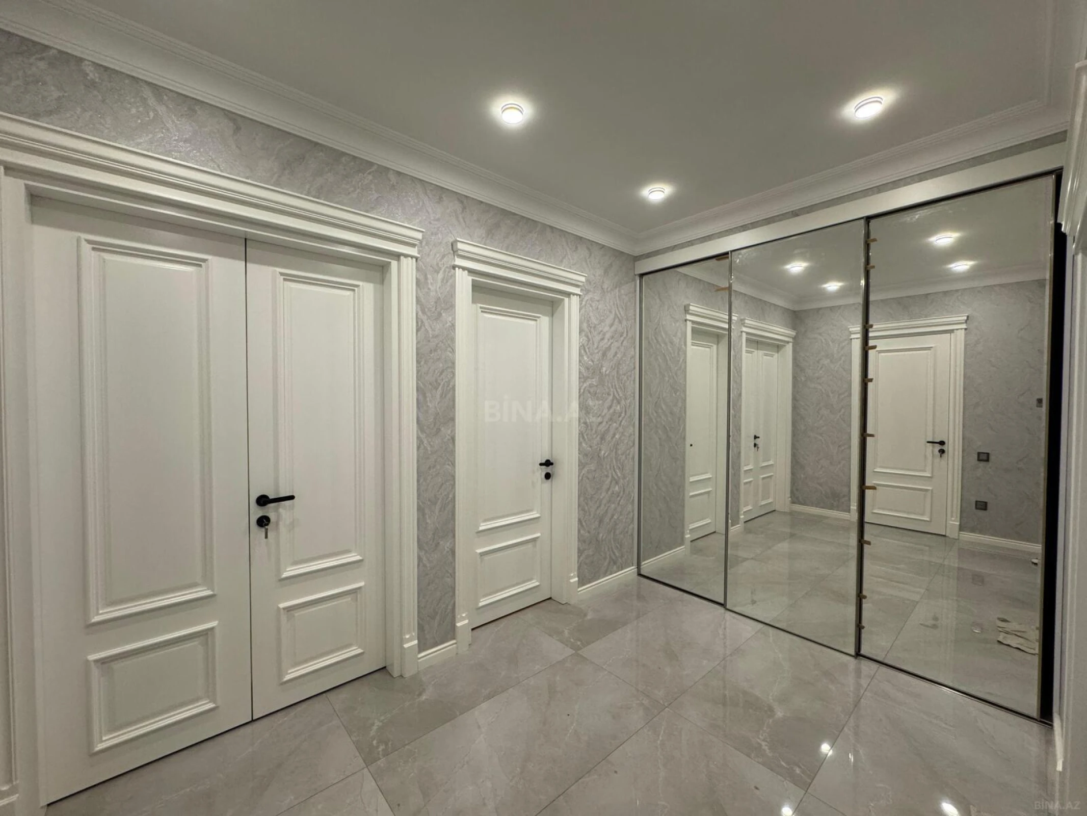 Kirayə verilir 2 otaqlı mənzil 100 m²