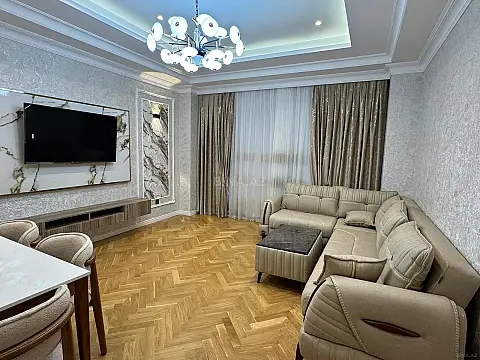 Kirayə verilir 2 otaqlı mənzil 100 m²