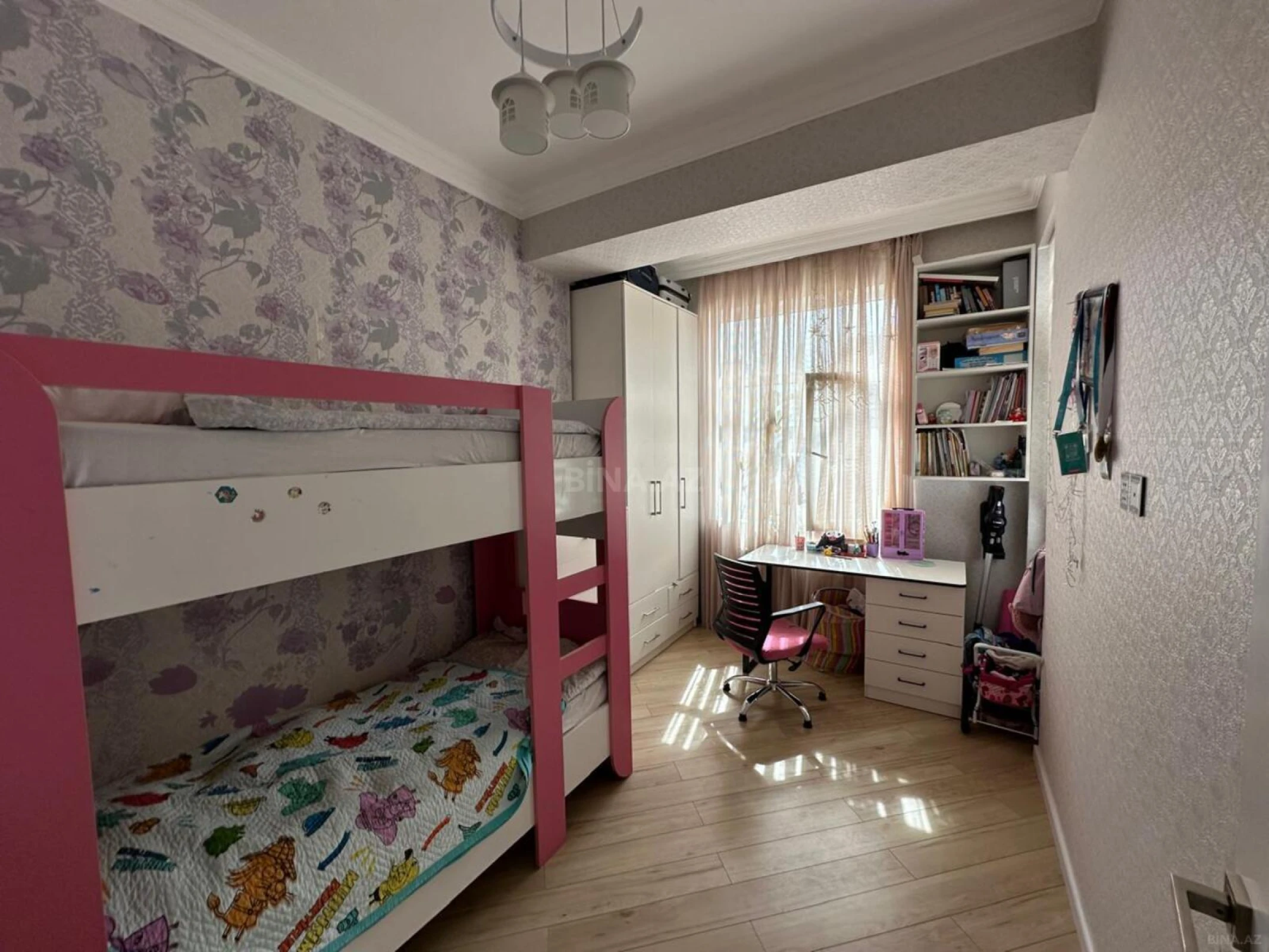 Satılır 2 otaqlı mənzil 63 m²