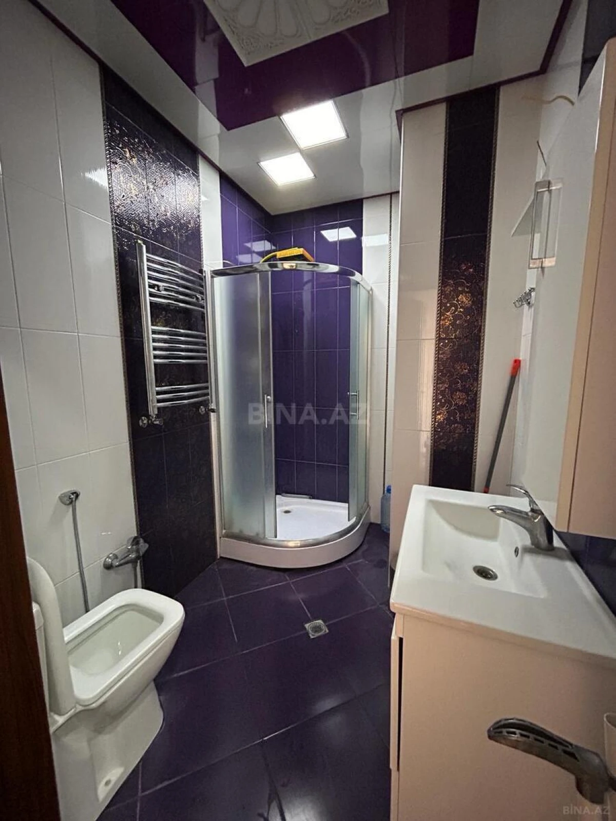 Kirayə verilir 2 otaqlı mənzil 70 m²