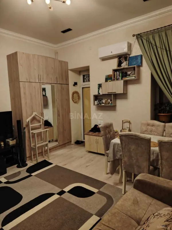 Satılır 1 otaqlı mənzil 35 m²