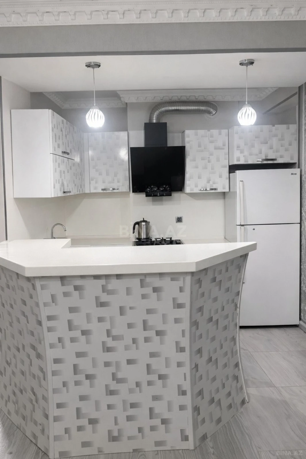 Satılır 3 otaqlı mənzil 82 m²