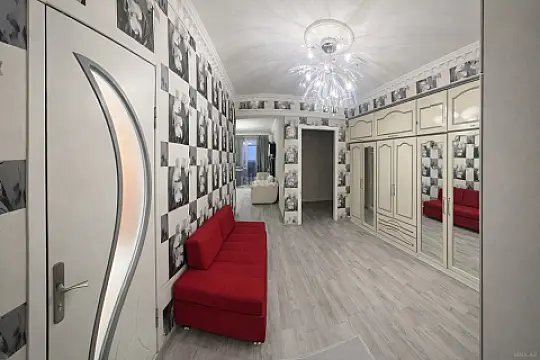 Satılır 3 otaqlı mənzil 82 m²