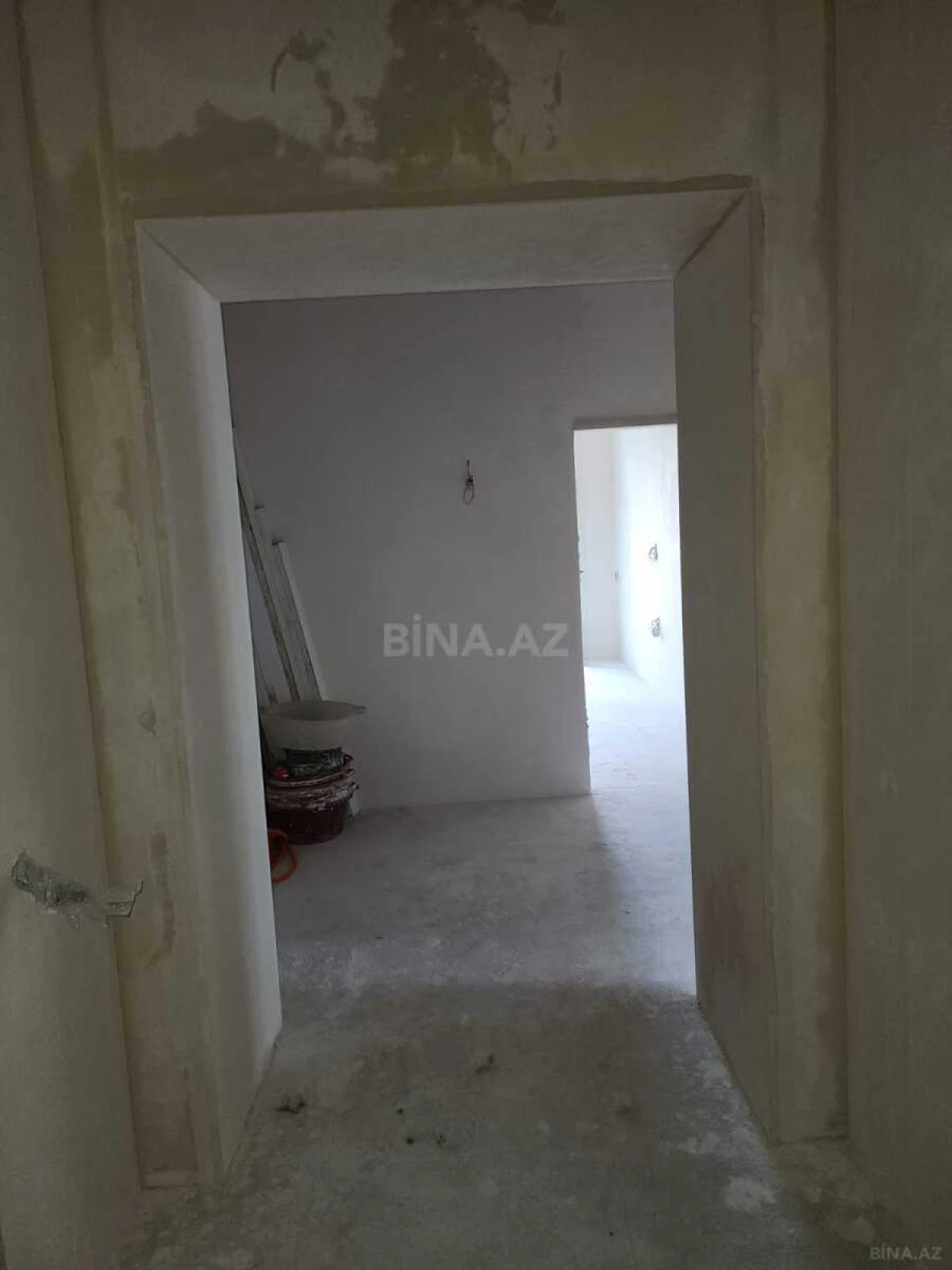 Satılır 3 otaqlı mənzil 148 m²