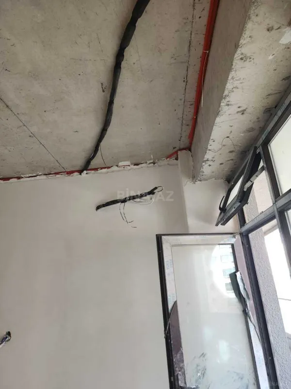 Satılır 3 otaqlı mənzil 148 m²