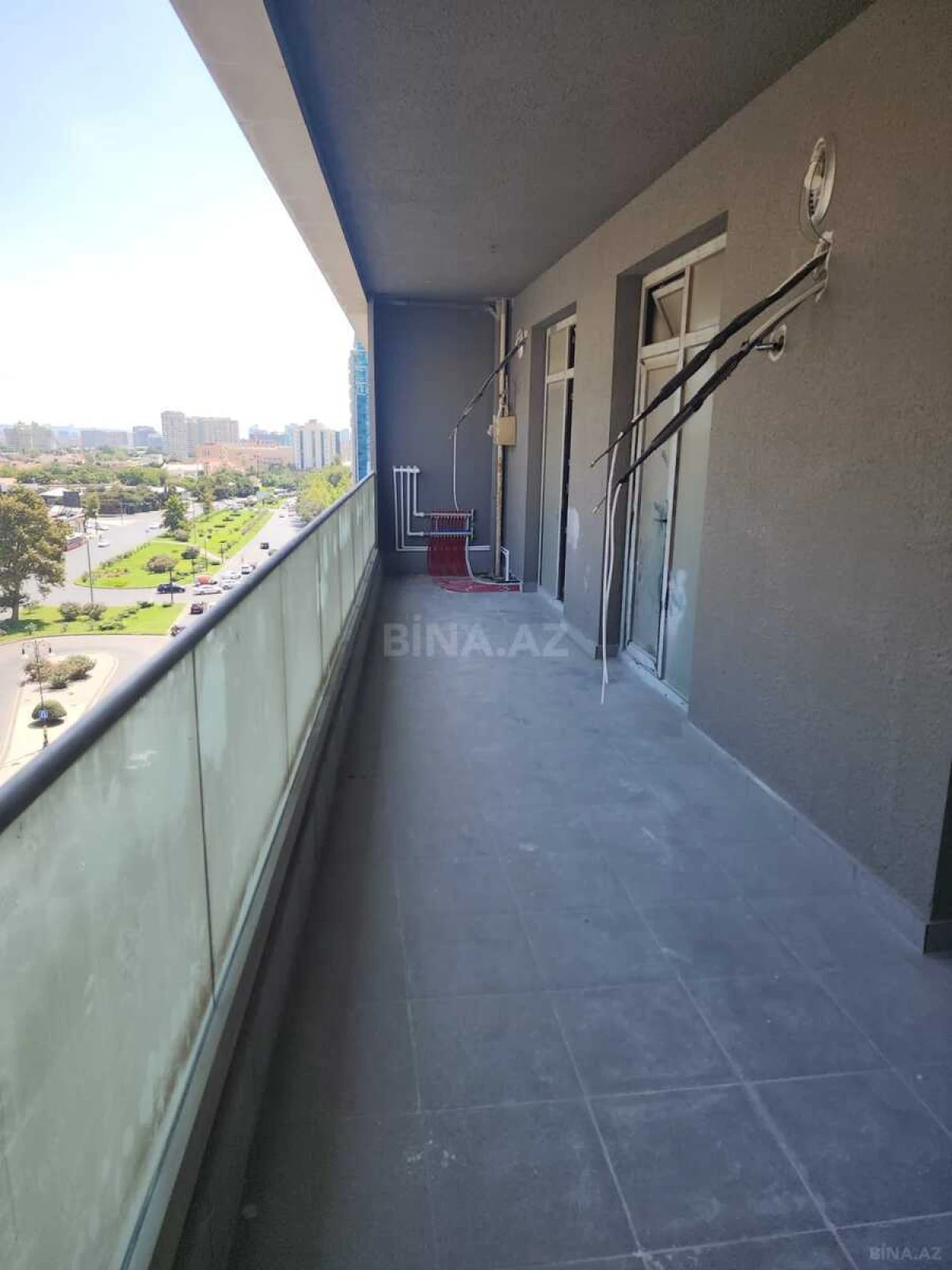 Satılır 3 otaqlı mənzil 148 m²