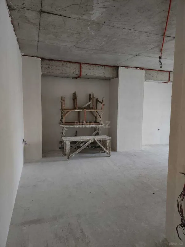 Satılır 3 otaqlı mənzil 148 m²
