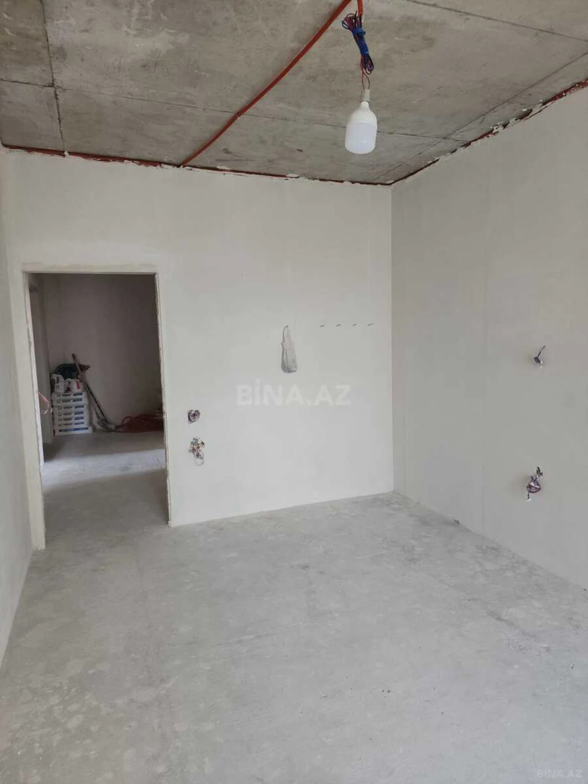 Satılır 3 otaqlı mənzil 148 m²