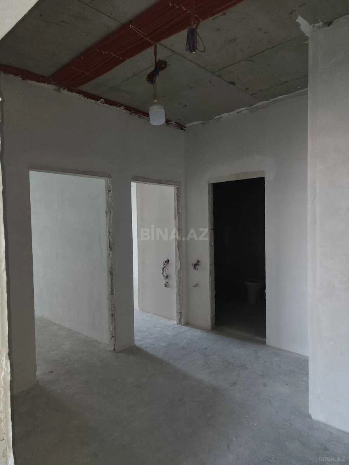 Satılır 3 otaqlı mənzil 148 m²