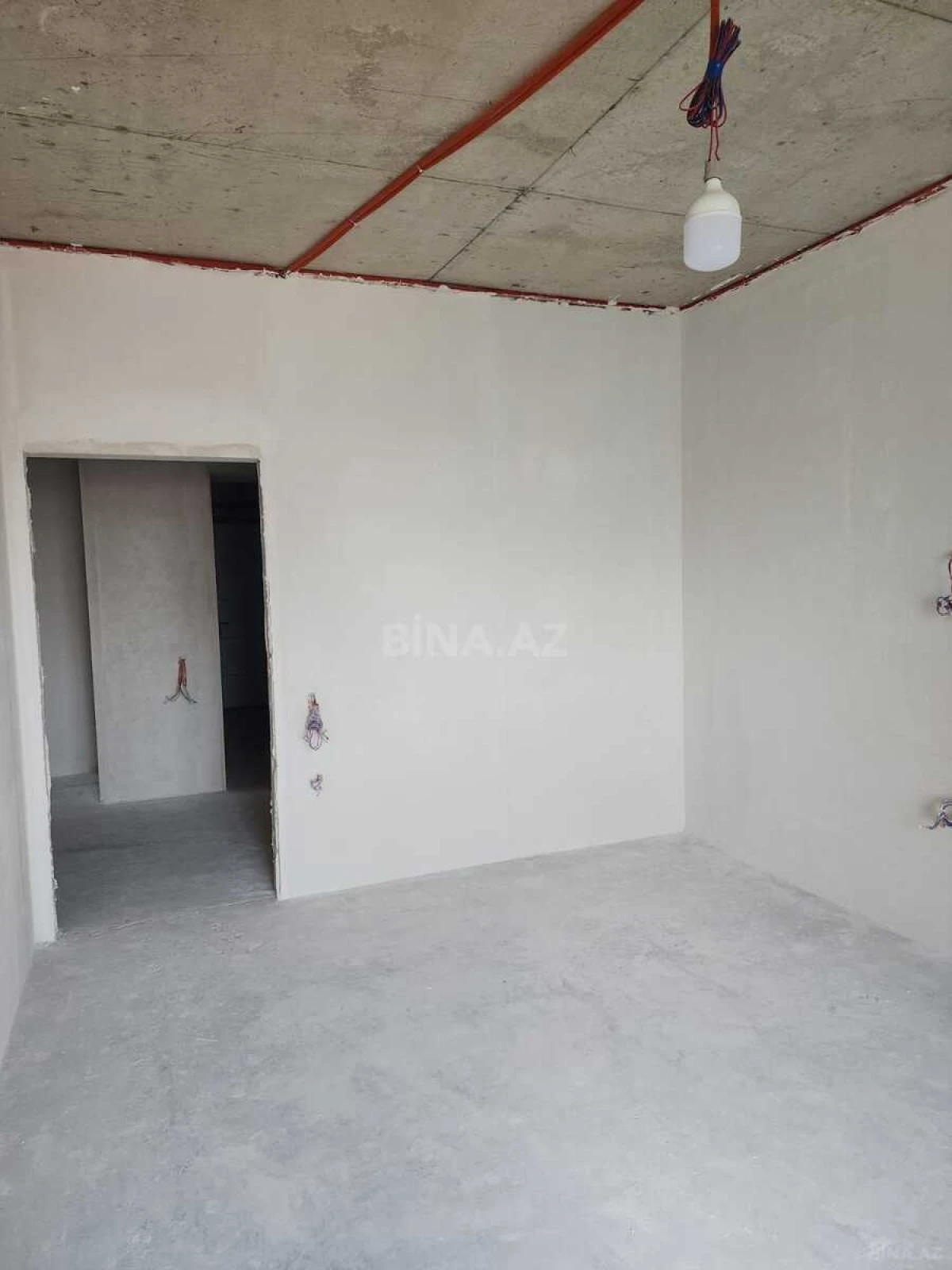 Satılır 3 otaqlı mənzil 148 m²
