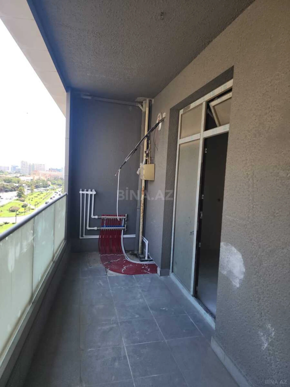 Satılır 3 otaqlı mənzil 148 m²