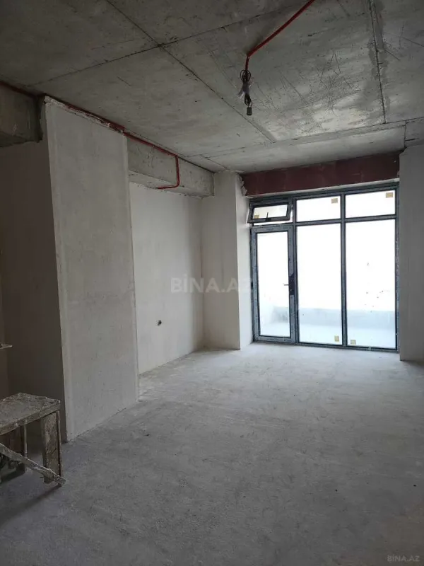 Satılır 3 otaqlı mənzil 148 m²