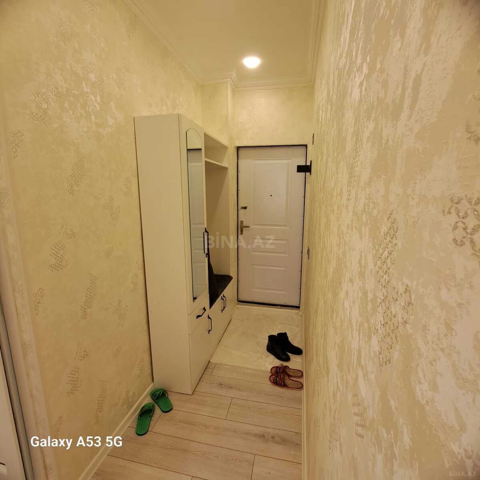 Satılır 2 otaqlı mənzil 45 m²