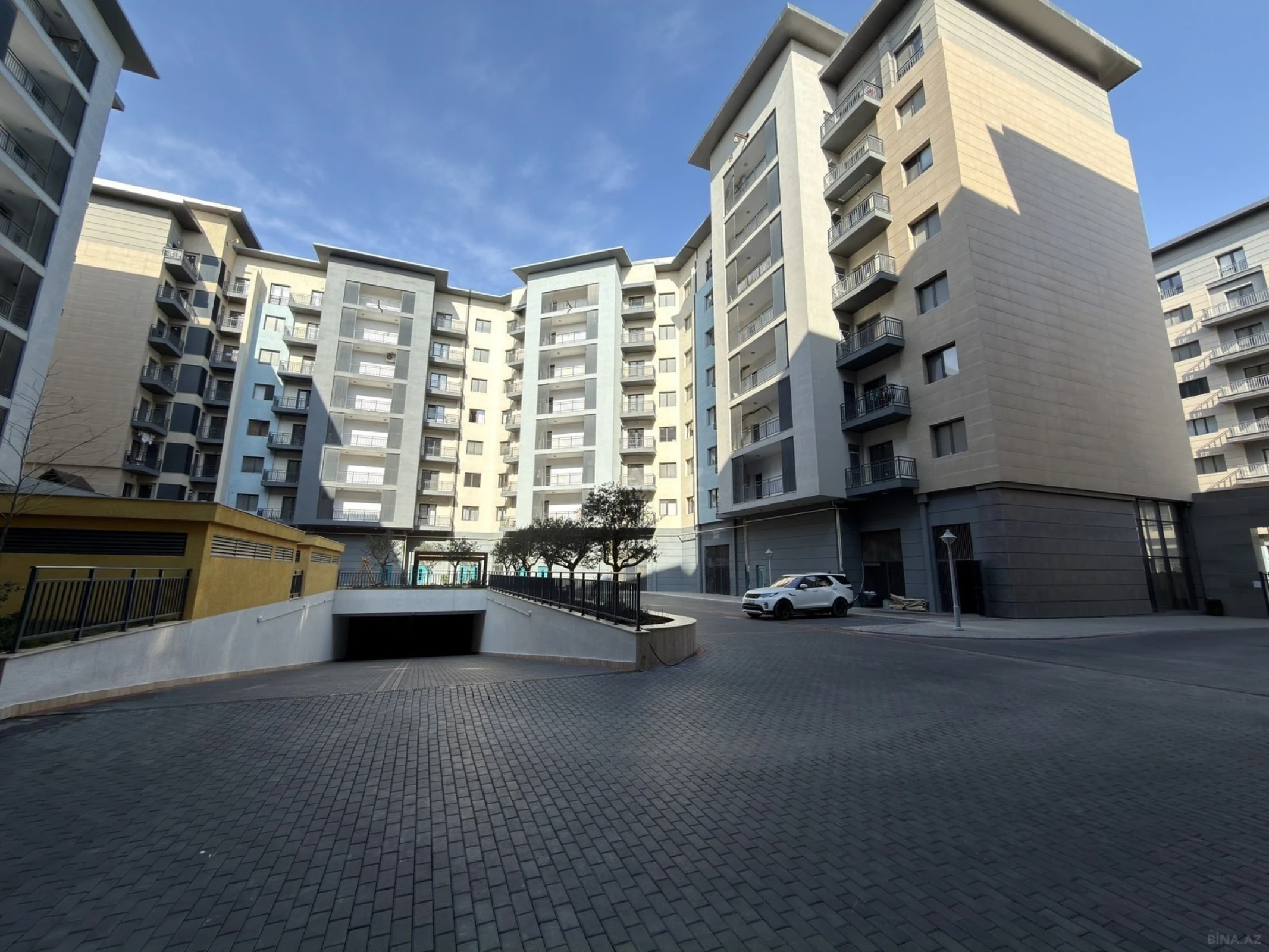 Kirayə verilir 2 otaqlı mənzil 100 m²