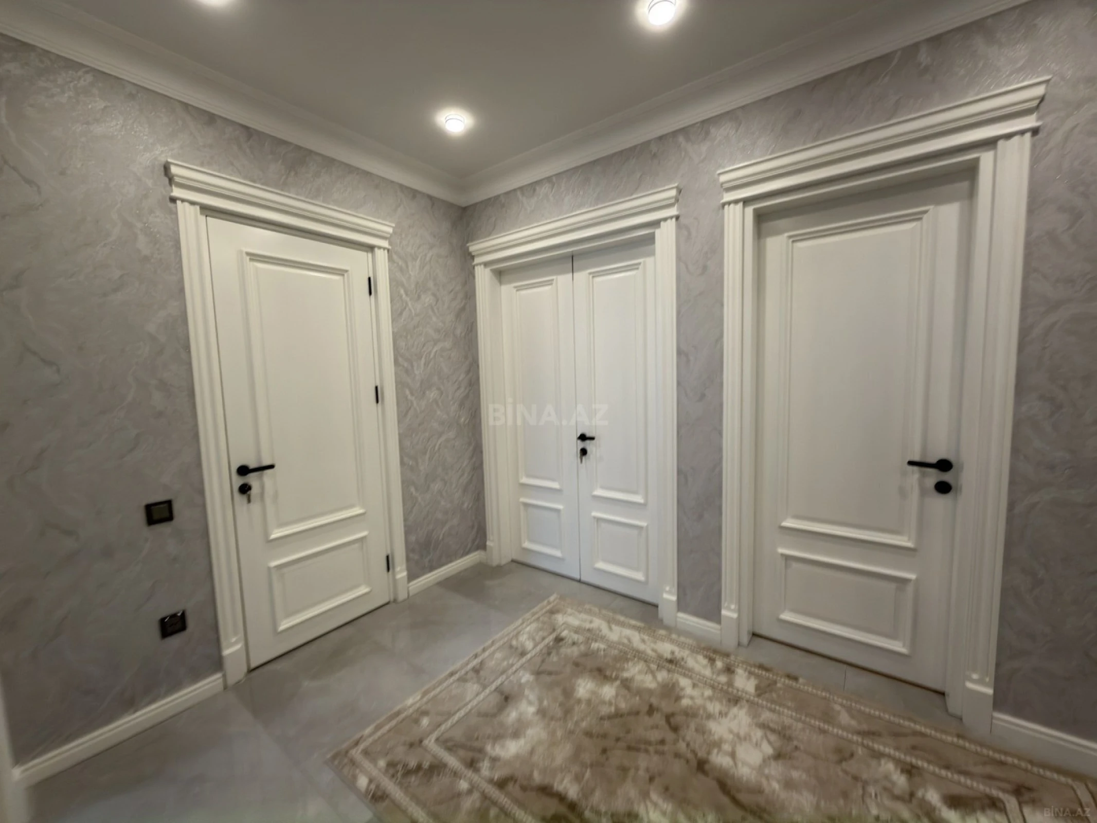 Kirayə verilir 2 otaqlı mənzil 100 m²