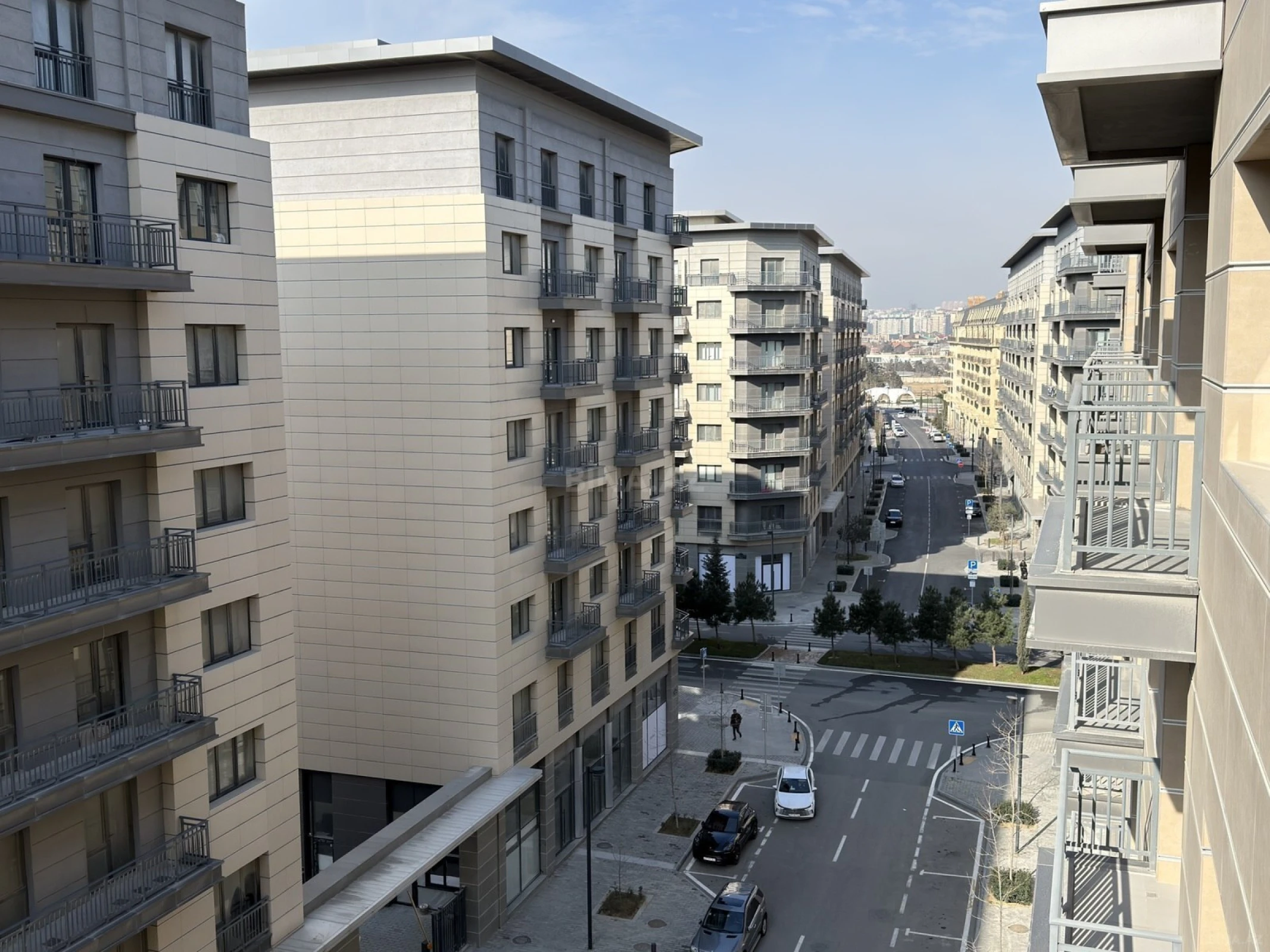 Kirayə verilir 2 otaqlı mənzil 100 m²