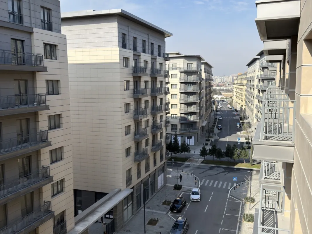 Kirayə verilir 2 otaqlı mənzil 100 m²