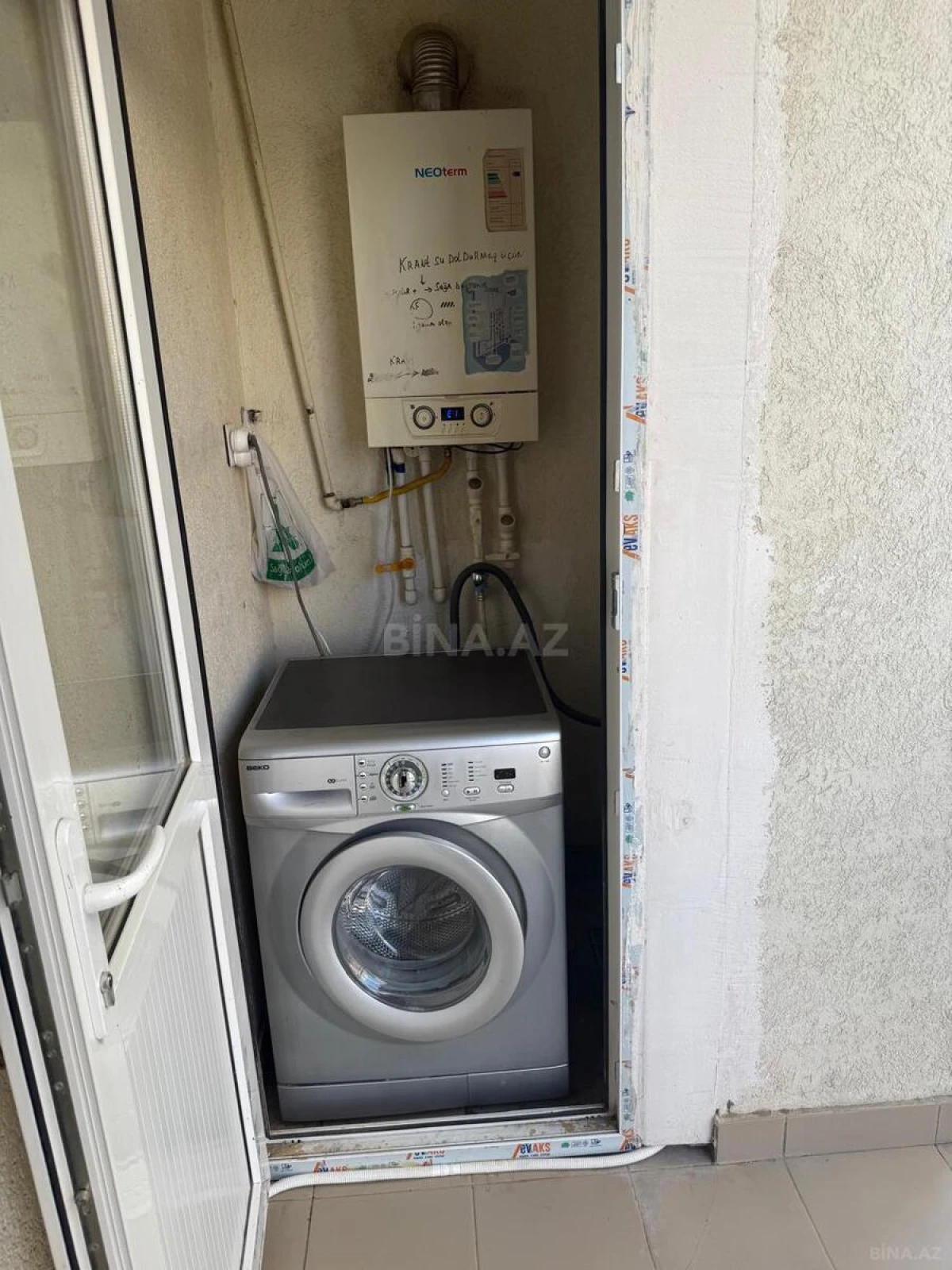 Kirayə verilir 2 otaqlı mənzil 80 m²