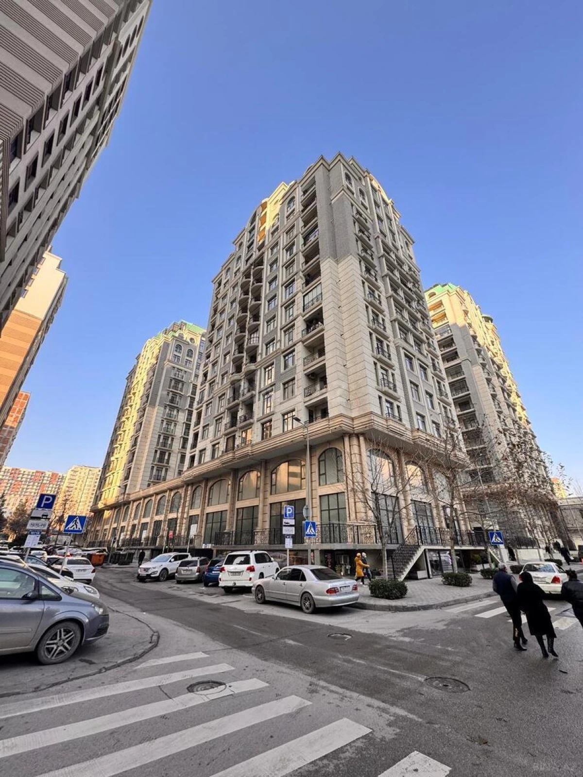 Kirayə verilir 2 otaqlı mənzil 80 m²