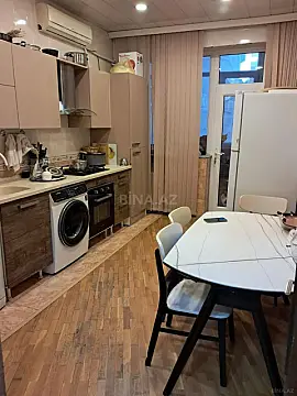 Satılır 2 otaqlı mənzil 76 m²