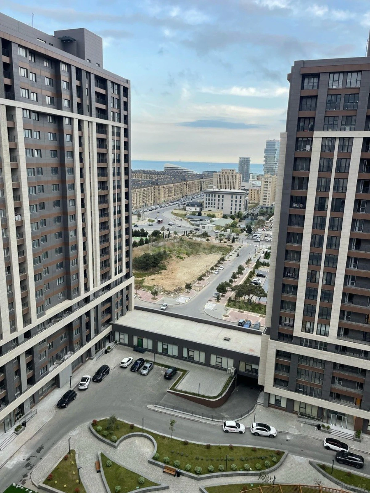 Kirayə verilir 2 otaqlı mənzil 95 m²