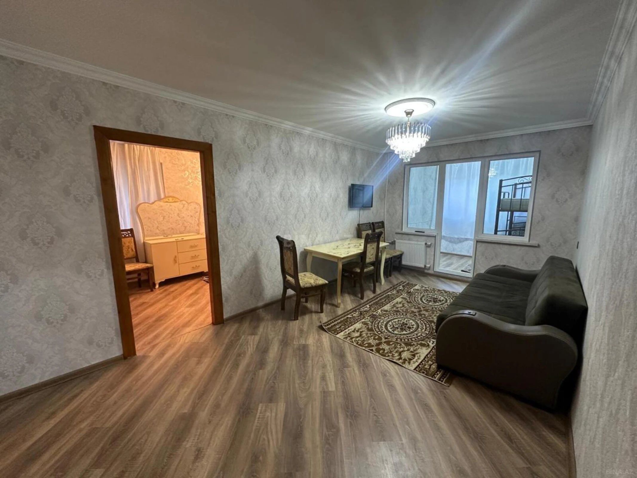 Satılır 2 otaqlı mənzil 55 m²