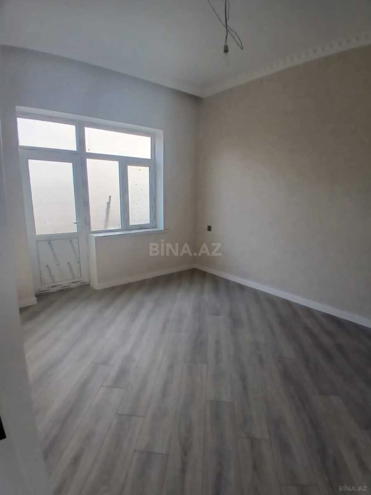 Satılır 5 otaqlı həyət evi 220 m²