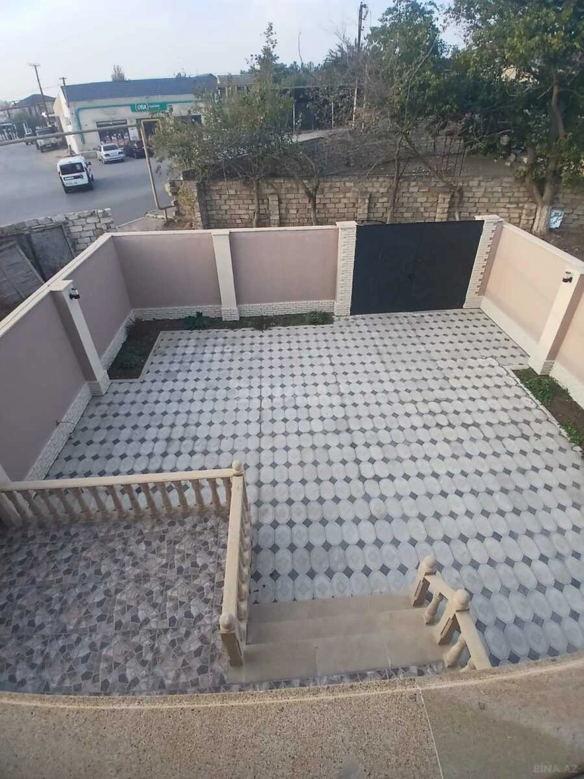 Satılır 5 otaqlı həyət evi 220 m²