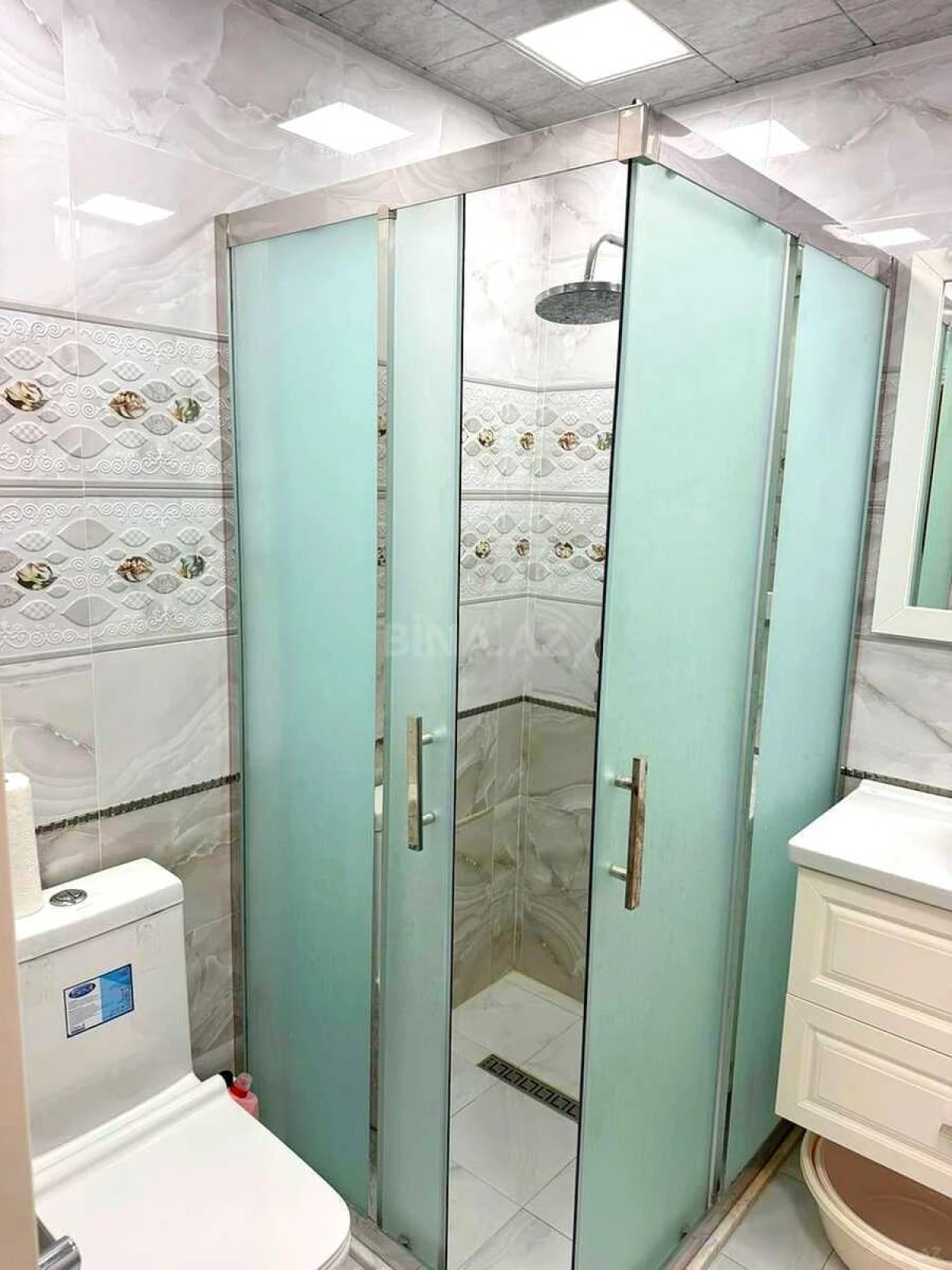 Satılır 2 otaqlı mənzil 75.5 m²