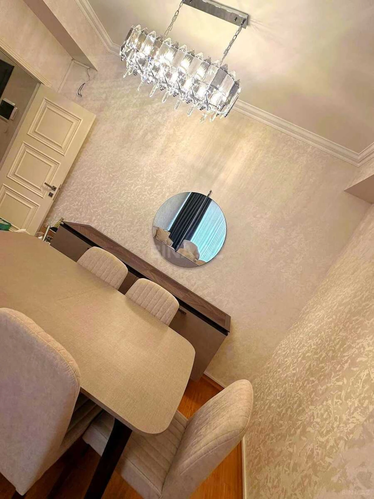 Satılır 2 otaqlı mənzil 75.5 m²