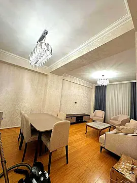 Satılır 2 otaqlı mənzil 75.5 m² — Bakı, İnşaatçılar 2 otaq 75.50 m²