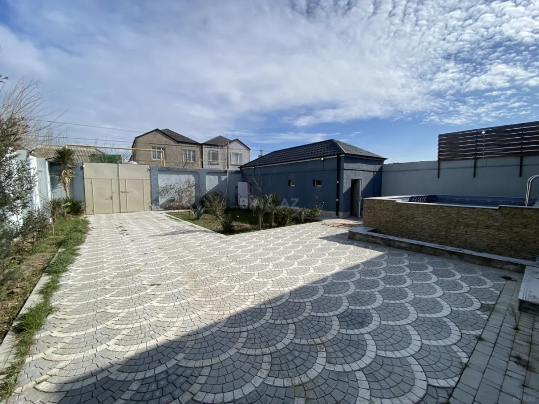 Satılır 4 otaqlı həyət evi 160 m²