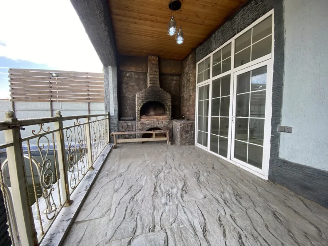 Satılır 4 otaqlı həyət evi 160 m²